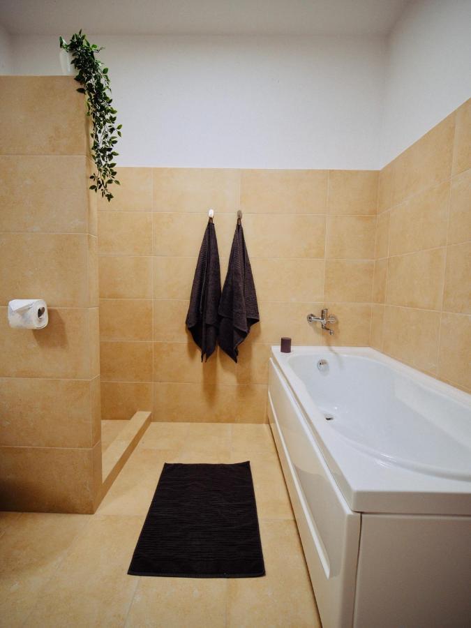 Zakarias Apartments Miercurea Ciuc Zewnętrze zdjęcie